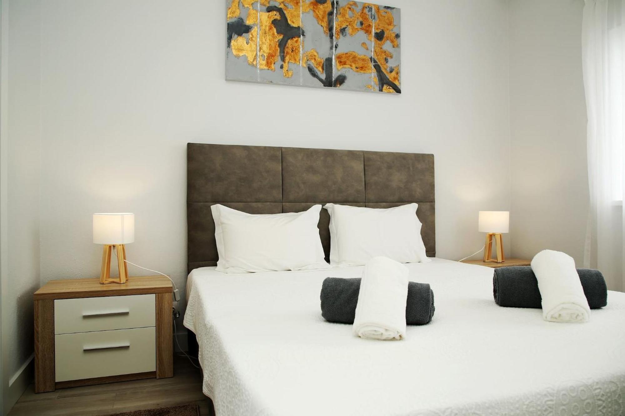 Apartamento Mae De Deus Πόντα Ντελγκάντα Εξωτερικό φωτογραφία