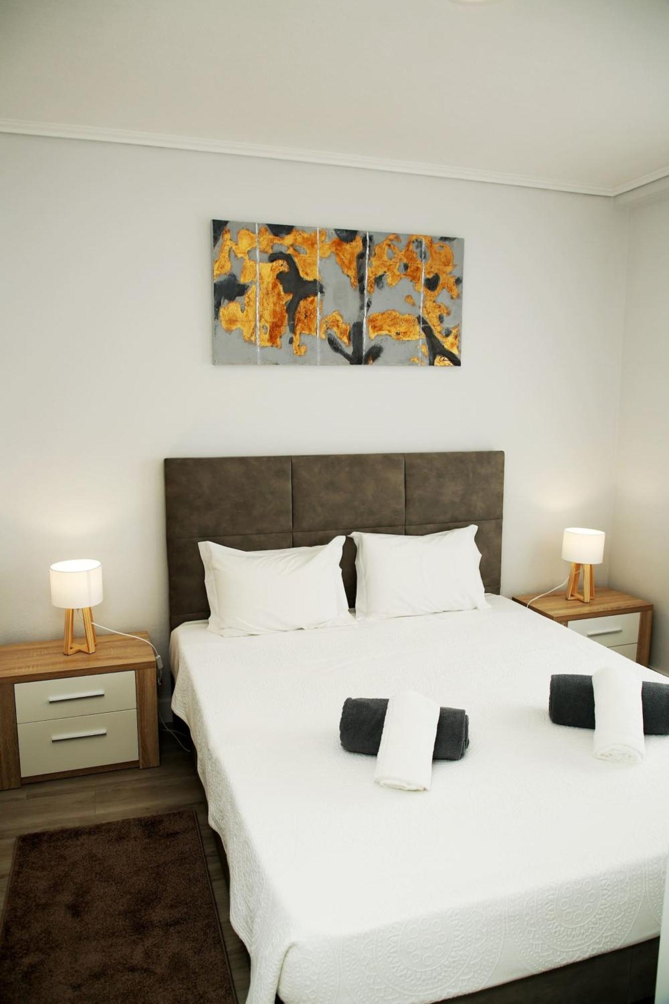 Apartamento Mae De Deus Πόντα Ντελγκάντα Εξωτερικό φωτογραφία