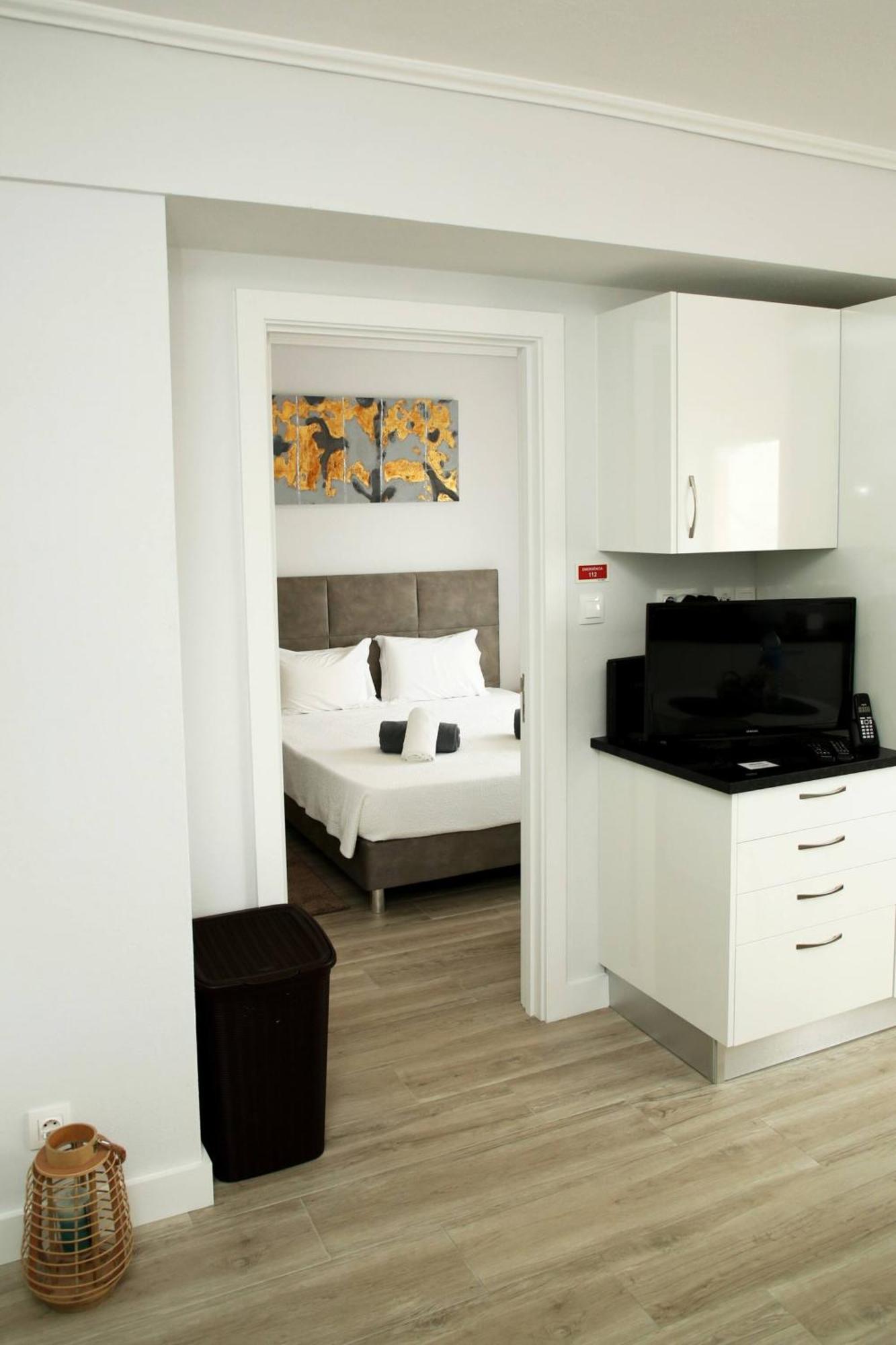 Apartamento Mae De Deus Πόντα Ντελγκάντα Εξωτερικό φωτογραφία