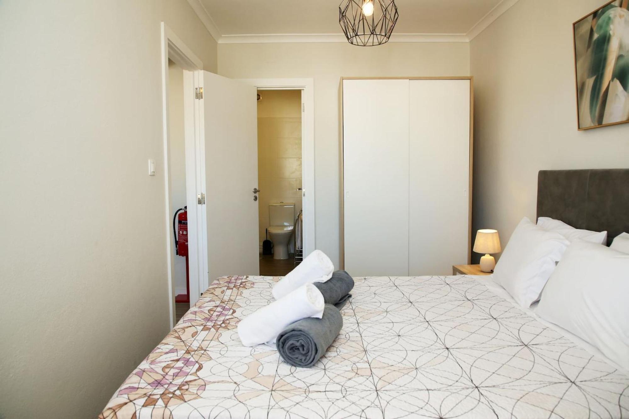 Apartamento Mae De Deus Πόντα Ντελγκάντα Εξωτερικό φωτογραφία
