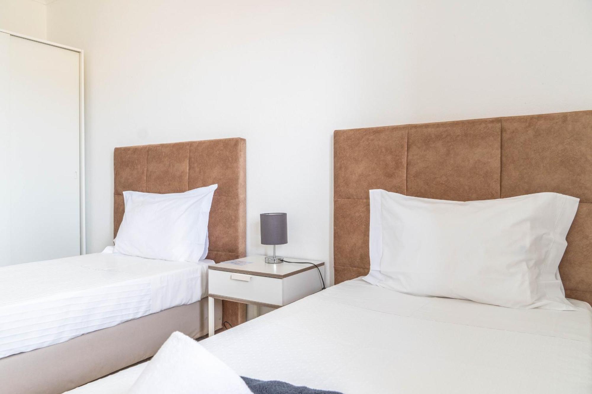 Apartamento Mae De Deus Πόντα Ντελγκάντα Εξωτερικό φωτογραφία