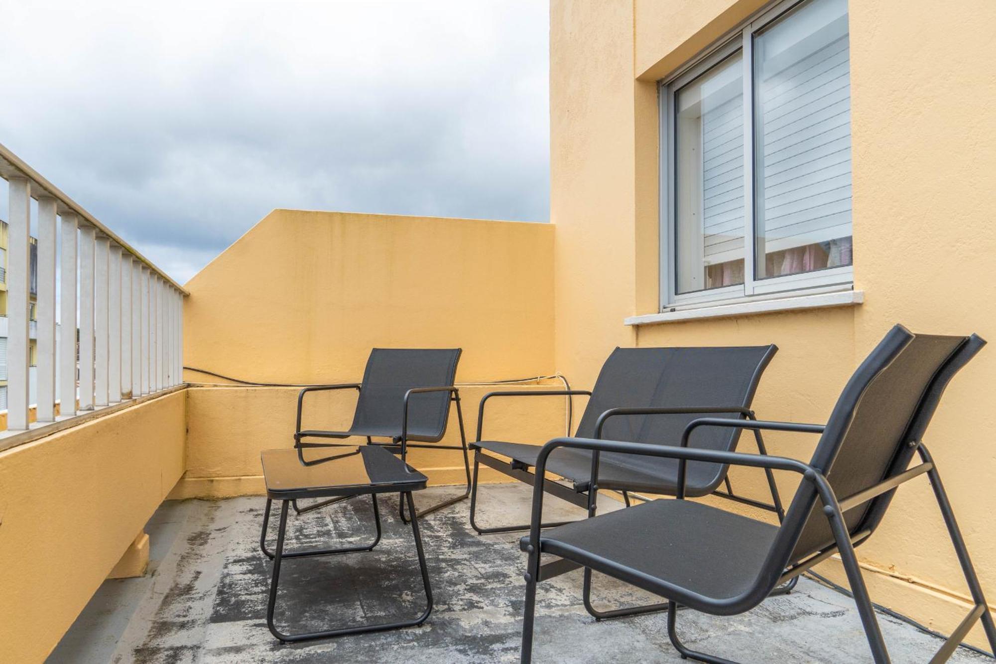 Apartamento Mae De Deus Πόντα Ντελγκάντα Εξωτερικό φωτογραφία
